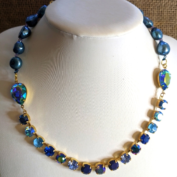Blue Metallic AB Crystal & Natural Blue Baroque Pearls in Stunning Necklace - Picture 6 of 7